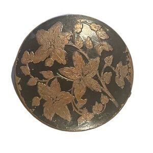 Vintage black and bronze floral compact